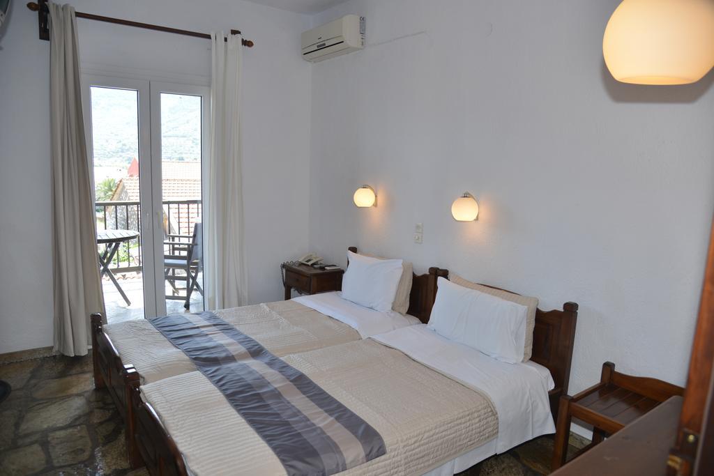 Hotel Anelli สโกเปลอสทาวน์ ภายนอก รูปภาพ